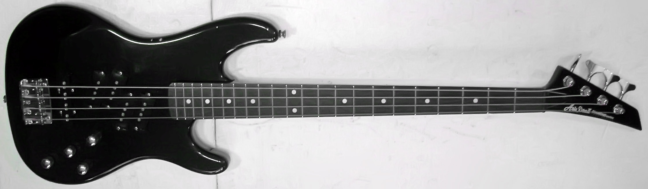 Aria Pro II Diamond Series Rock Device